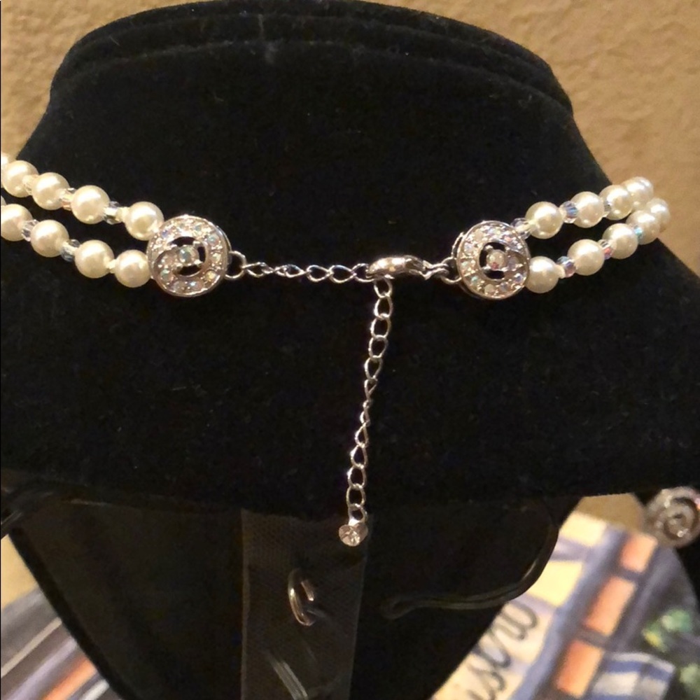 Fifth Avenue Necklace and earring set - Picture 3 of 6